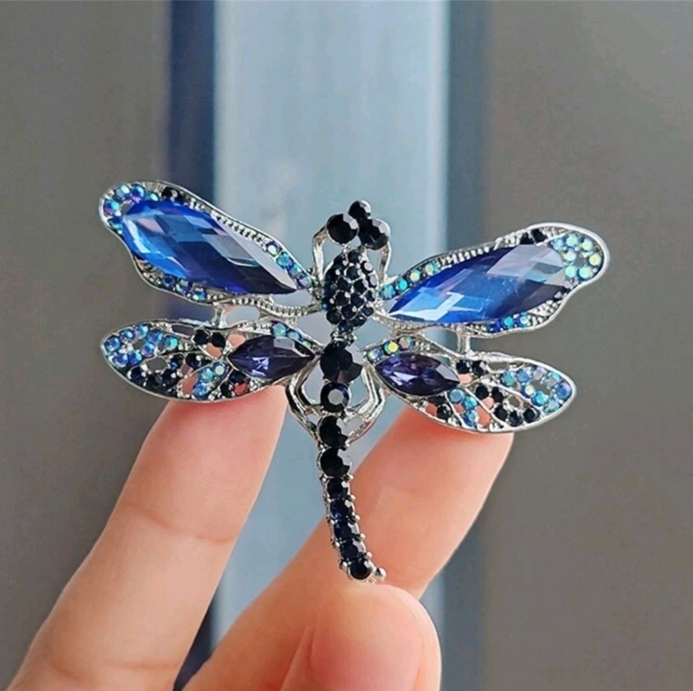 Vintage Style Crystal & Rhinestone Blue Dragonfly Brooch, NWT - Picture 2 of 6